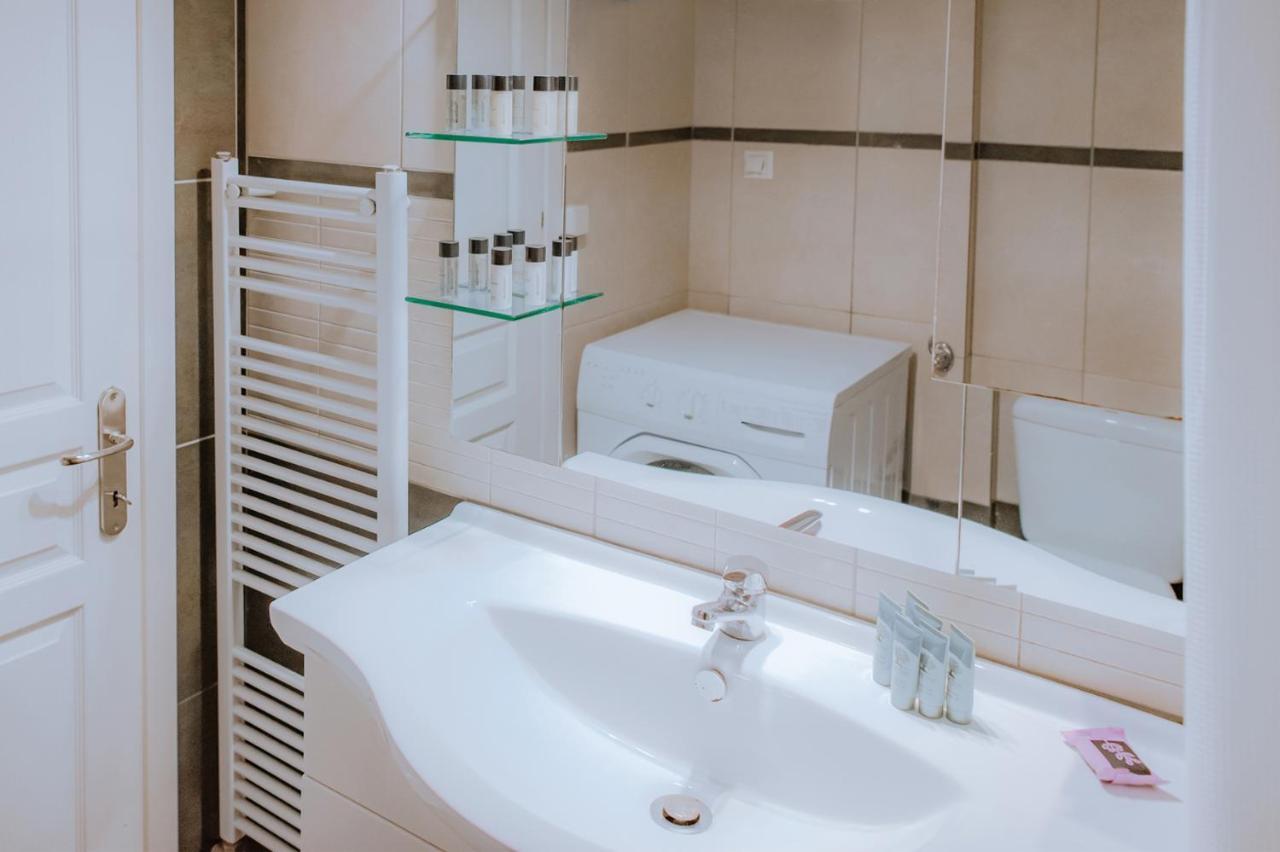 Acropolis Studio Apartment 아테네 외부 사진